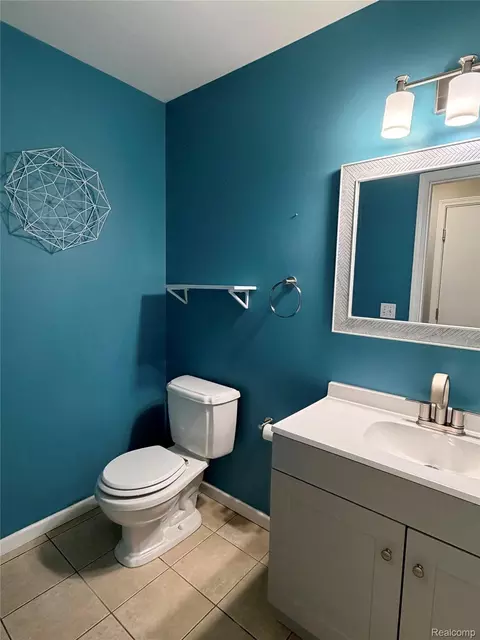 Bath - 15873 Nathan Dr, Macomb, MI 48044 photo 1 of 6
