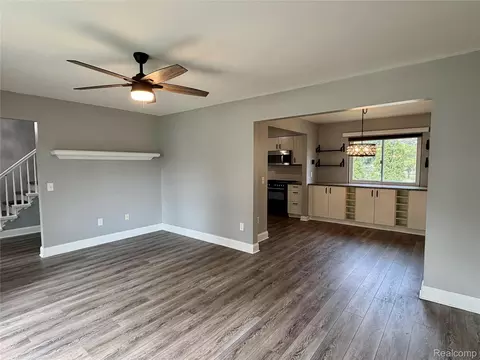 Living - 15873 Nathan Dr, Macomb, MI 48044 photo 3 of 4