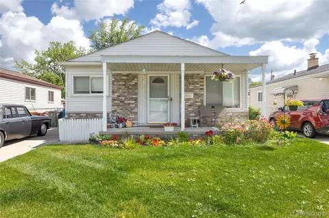 23421 Allor St, Saint Clair Shores, MI 48082