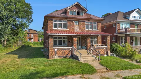 2300 W Buena Vista St, Detroit, MI 48238