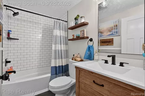 Bath - 28817 Cedarama Dr, Porter, MI 49067 photo 1 of 2