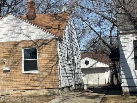 8810 Farmbrook St, Detroit, MI 48224 photo 3