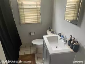 8810 Farmbrook St, Detroit, MI 48224 photo 6