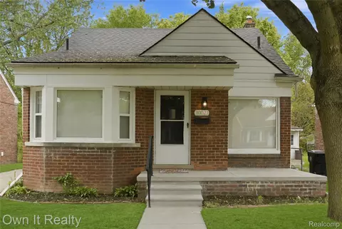 10021 Grayfield, Redford, MI 48239