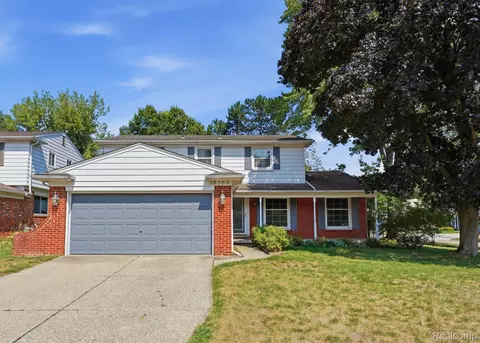 15108 Farmbrook Dr, Plymouth, MI 48170