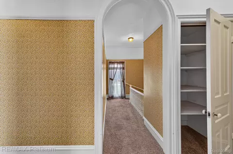 Entry Way - 8045 Chilson Rd, Pinckney, MI 48169 photo 2 of 2