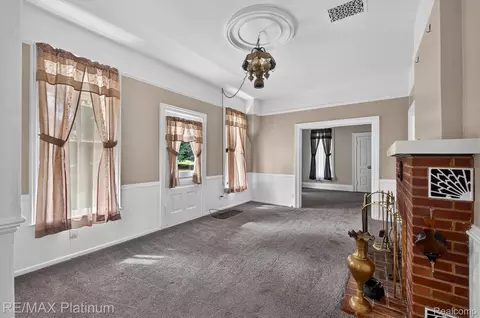 Living - 8045 Chilson Rd, Pinckney, MI 48169 photo 2 of 2