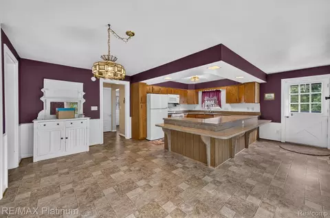 Kitchen - 8045 Chilson Rd, Pinckney, MI 48169 photo 1 of 4