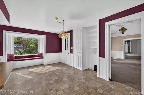 Entry Way - 8045 Chilson Rd, Pinckney, MI 48169 photo 1 of 2