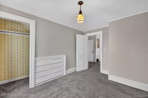 Bedroom - 8045 Chilson Rd, Pinckney, MI 48169 photo 2 of 8