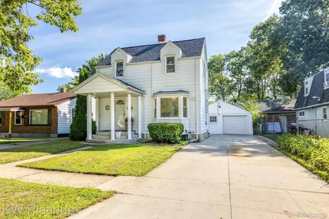 3310 Poplar St, Port Huron, MI 48060