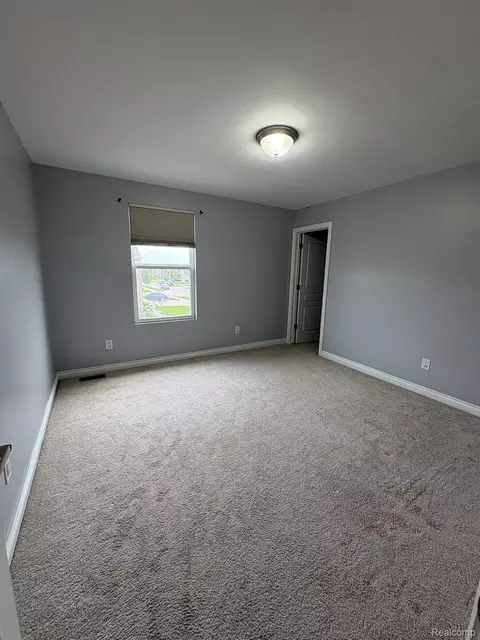 Bedroom - 16308 Adelaide Dr, Macomb, MI 48044 photo 4 of 5