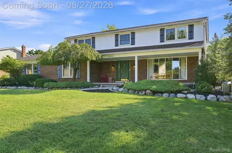 53256 Eastbourne Dr, Shelby Township, MI 48316