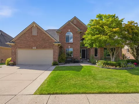 48217 Providence, Macomb, MI 48044