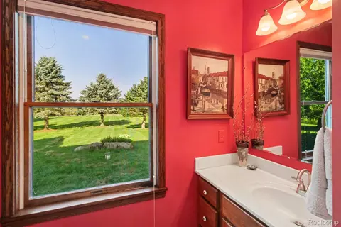Bath - 2120 Duffield Rd, Clayton, MI 48433 photo 3 of 4