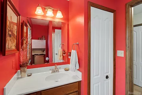 Bath - 2120 Duffield Rd, Clayton, MI 48433 photo 4 of 4