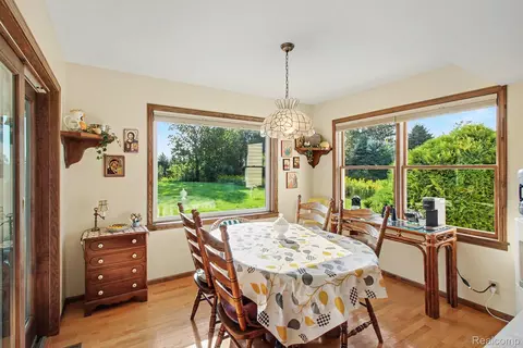 Dining - 2120 Duffield Rd, Clayton, MI 48433 photo 1 of 2