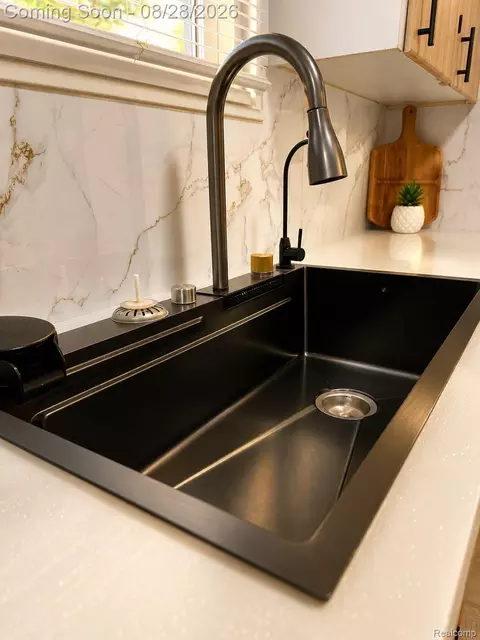 Kitchen - 948 Hubbard Ave, Flint, MI 48503 photo 3 of 3