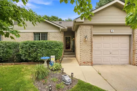 22240 Quail Run Cir #2, South Lyon, MI 48178