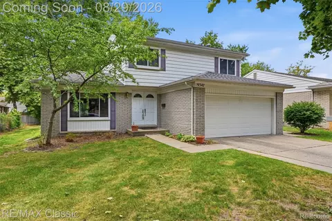 9347 Westbury Ave, Plymouth, MI 48170