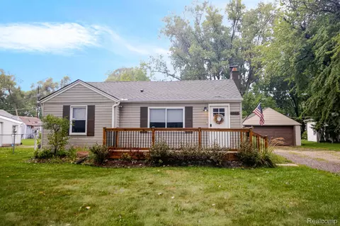 6063 Catalpa Ave, Sterling Heights, MI 48314