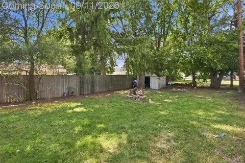 Exterior - 5108 Mildred St, Wayne, MI 48184 photo 5 of 6