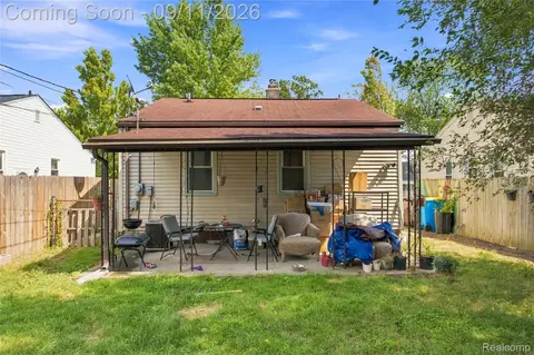 Exterior - 5108 Mildred St, Wayne, MI 48184 photo 3 of 6