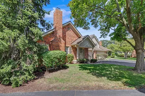 Exterior - 1 Cornell Ct, Dearborn, MI 48124 photo 4 of 6