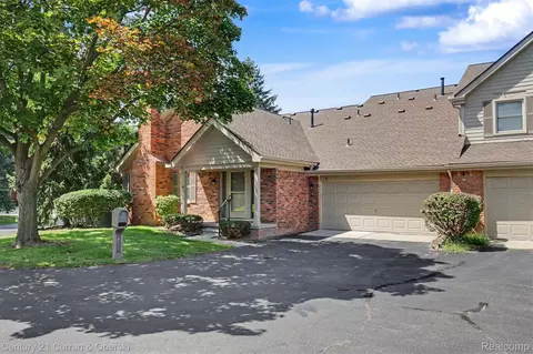 Exterior - 1 Cornell Ct, Dearborn, MI 48124 photo 5 of 6
