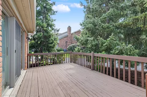 Exterior - 1 Cornell Ct, Dearborn, MI 48124 photo 2 of 6