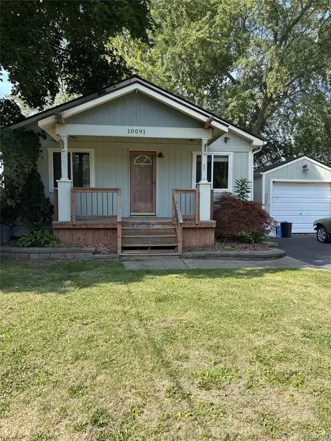 10091 Graham Dr, Springfield, MI 48348