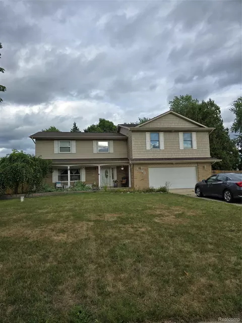 5080 N Georgetown Rd, Grand Blanc, MI 48439