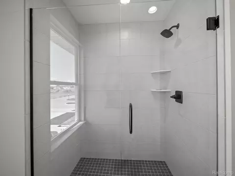 Bath - 24796 Static Dr, Macomb, MI 48044 photo 2 of 7