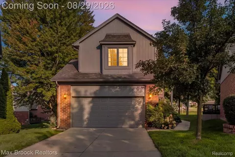 54937 Winter Ct, Shelby Township, MI 48316