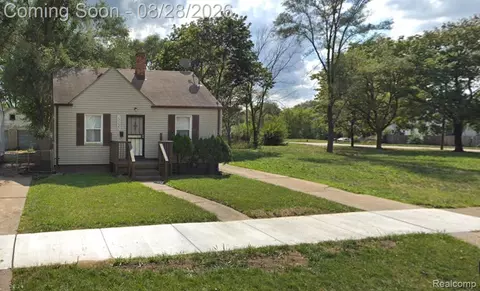 15220 Manning St, Detroit, MI 48205