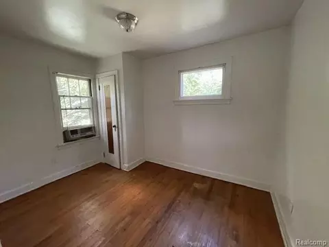 Bedroom - 8930 Wayne Rd, Romulus, MI 48174 photo 1 of 4