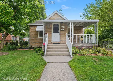 25325 Peter Kaltz Rd, Warren, MI 48091