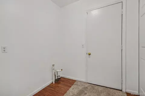 Other - 19144 Red Oak Ln, Brownstown, MI 48193 photo 3 of 9