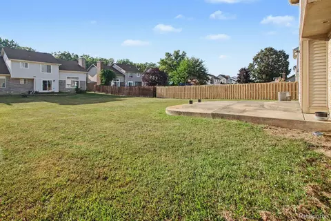 Exterior - 19144 Red Oak Ln, Brownstown, MI 48193 photo 4 of 4