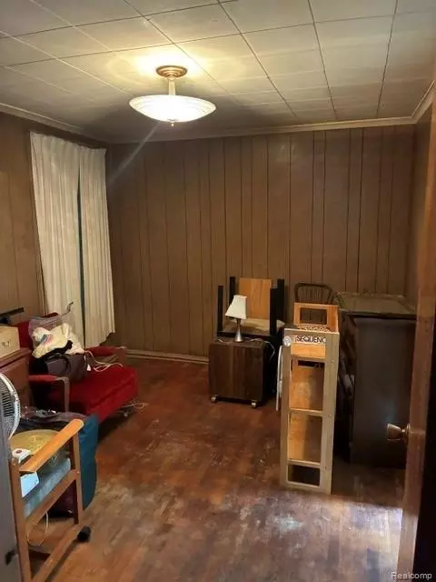 Bedroom - 215 10th St W, Flint, MI 48503 photo 1 of 4
