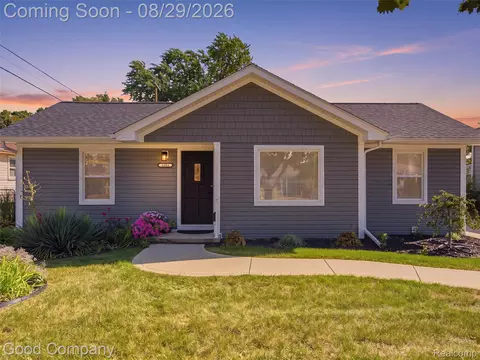 1112 Millard Ave, Royal Oak, MI 48073
