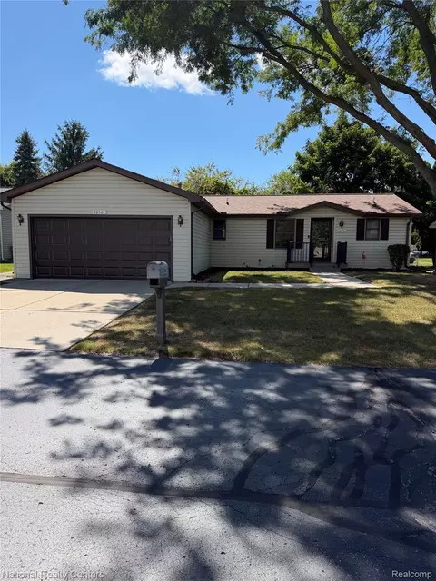 38561 Deer Creek Blvd, Westland, MI 48185