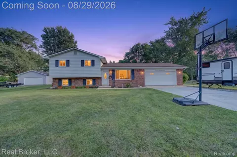 36400 Madison St, Richmond, MI 48062