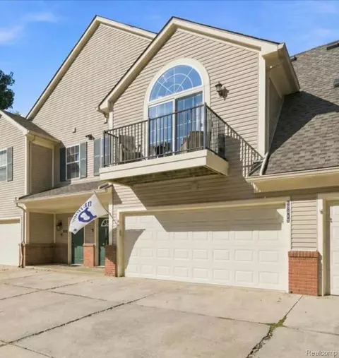 55415 Ambassador Ct, Shelby Township, MI 48316