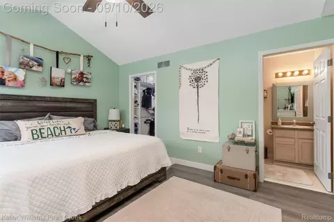 Bedroom - 2529 Pine Dr, Wixom, MI 48393 photo 3 of 3