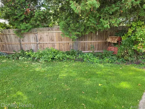 Exterior - 1611 Van Dyke Rd, Lamotte, MI 48426 photo 3 of 6