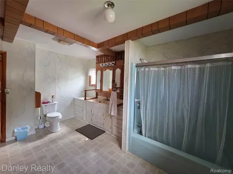 Bath - 1611 Van Dyke Rd, Lamotte, MI 48426 photo 1 of 2