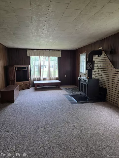 Living - 1611 Van Dyke Rd, Lamotte, MI 48426 photo 1 of 2