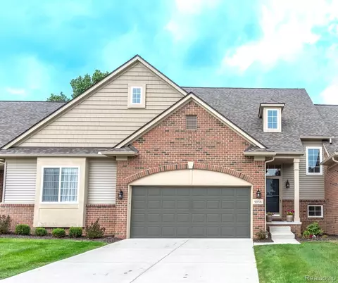 9056 Rhyan Rd, White Lake, MI 48386