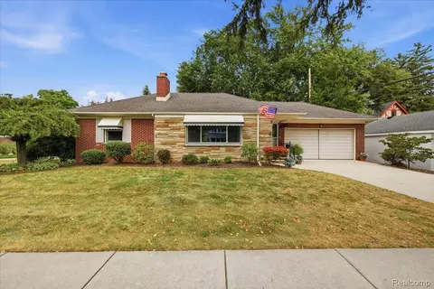 1918 Clawson Ave, Royal Oak, MI 48073